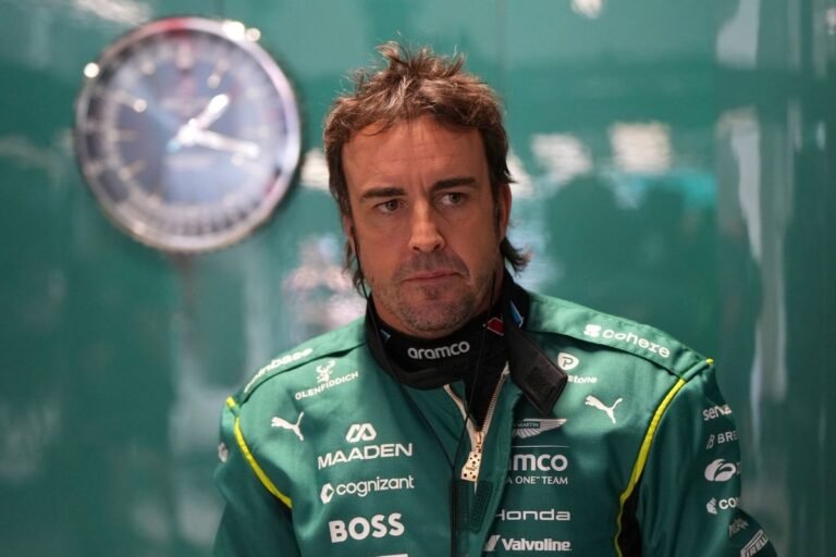 Alonso aparece em Mônaco com Bugatti Veyron personalizado de 6,8 milhões de euros