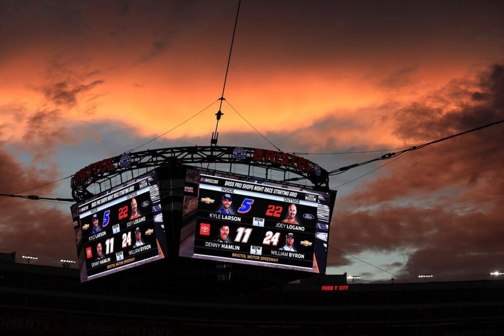 NASCAR discute justiça da métrica de classificação após dois cancelamentos por chuva nos playoffs