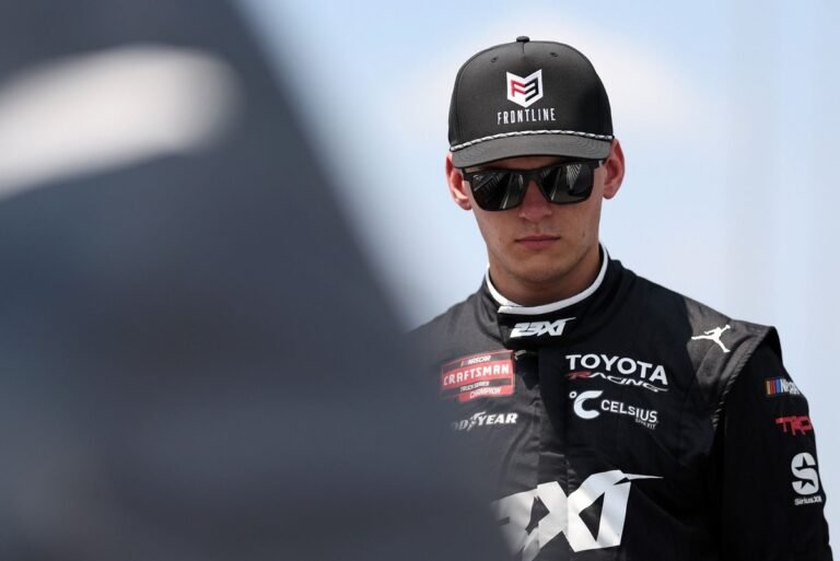 Corey Heim se envolve em confusão após corrida em Martinsville e leva socos de membros de equipe rival