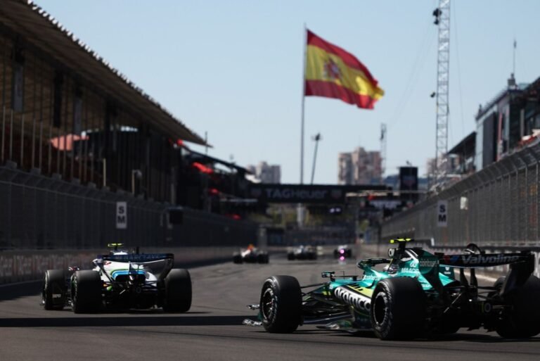 Sainz critica Alonso após punição no GP da Espanha: “Como sempre”
