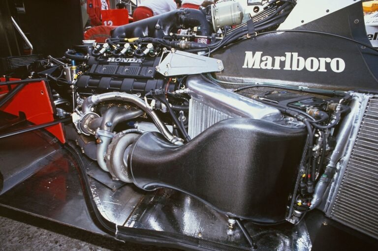 Fórmula 1 passa a considerar motor V8 biturbo de três litros para 2030