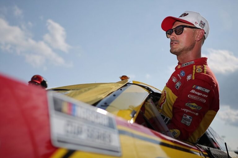 Joey Logano relembra saída da Joe Gibbs Racing e diz que se sentiu um fracasso no início da carreira