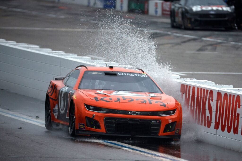 NASCAR muda regra de pneus de chuva em Bristol e dá mais autonomia às equipes