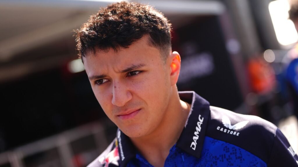 Lawson volta a substituir Hadjar na Red Bull no GP da Itália