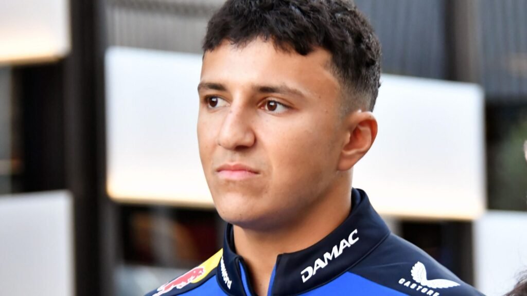 Red Bull adia decisão sobre volta de Hadjar no GP do Azerbaijão