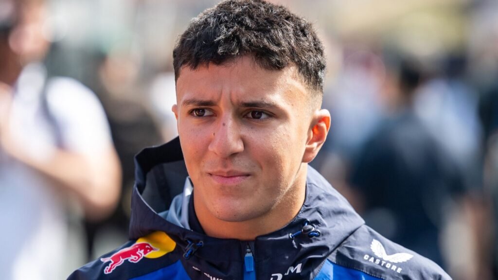 Hadjar volta no GP do Azerbaijão após perder três corridas por lesão no punho