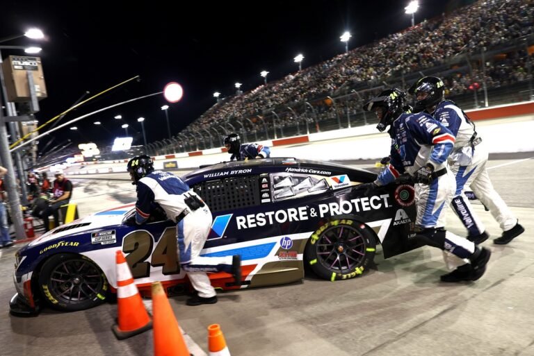 Quebra de motor tira William Byron da prova em Darlington e derruba piloto para 16º no Chase