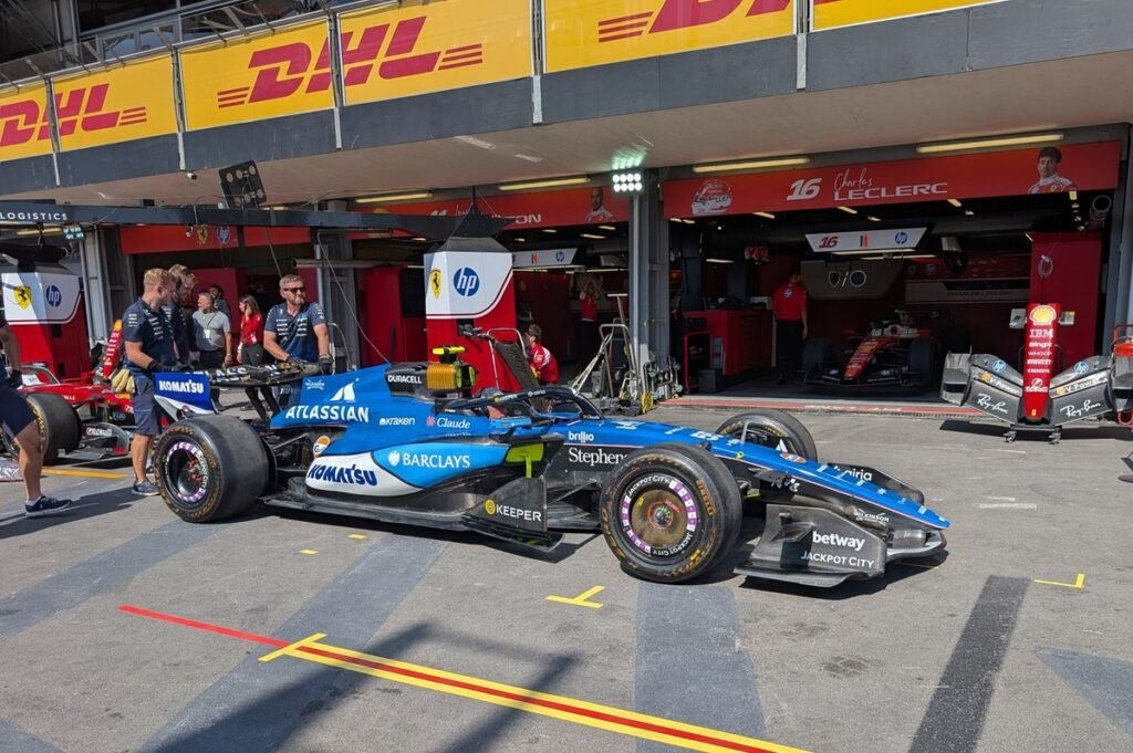 Williams leva pacote grande de atualização e estreia FW48 B ao alinhar carro “quase completamente novo”