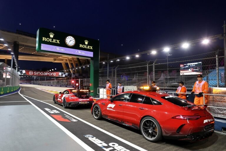 Chuva prevista para domingo em Singapura coloca correção emergencial da FIA à prova