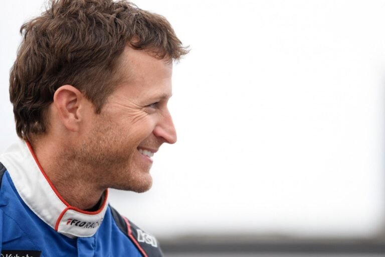 Kasey Kahne volta à NASCAR em tempo integral e correrá de caminhonete da Spire em 2027