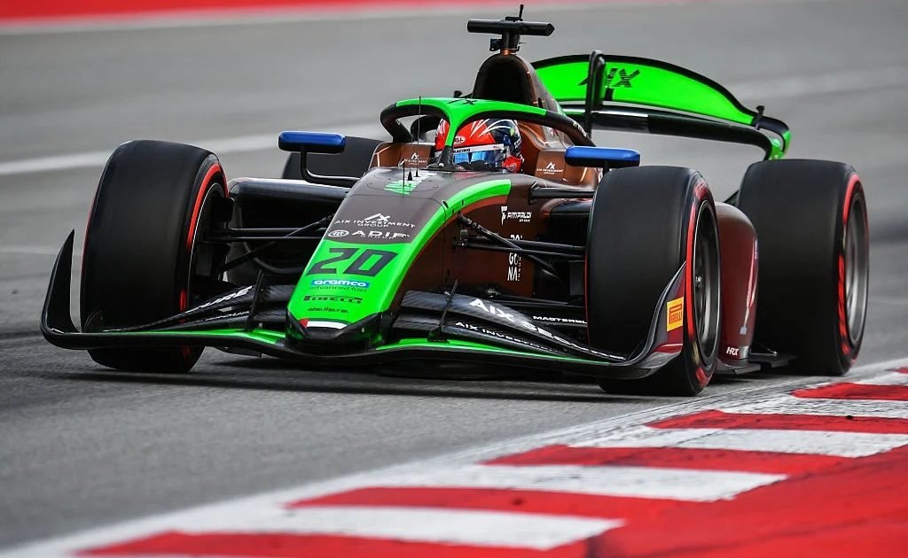 Fittipaldi Jr. concentra 73,7% dos pontos da AIX na F2, mas segue em 18º no campeonato