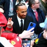 Fittipaldi lamenta críticas a Hamilton na estreia pela Ferrari e destaca reação em 2026