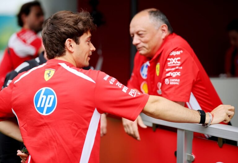 Leclerc critica rumores sobre futuro de Vasseur na Ferrari e relata incômodo interno