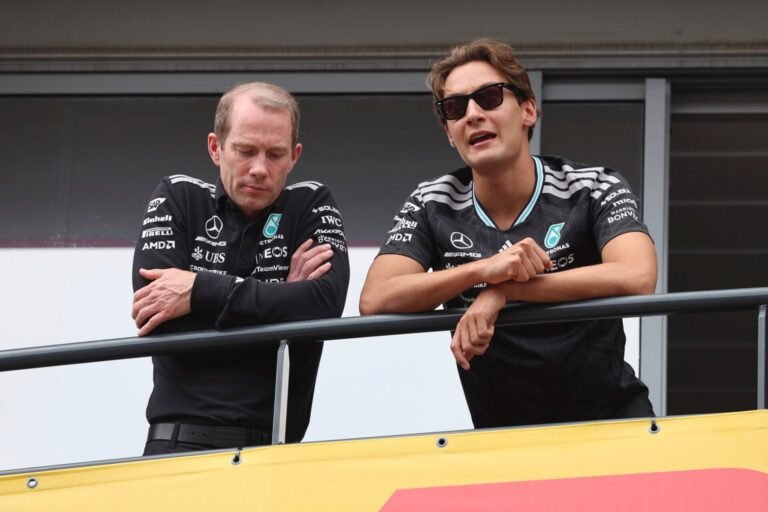 Ralf Schumacher aponta mudança no rádio de George Russell após fim de semana difícil na Mercedes
