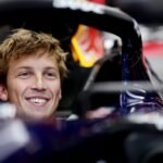 Lawson soma 14 pontos em três corridas na Red Bull e segue no radar para 2027