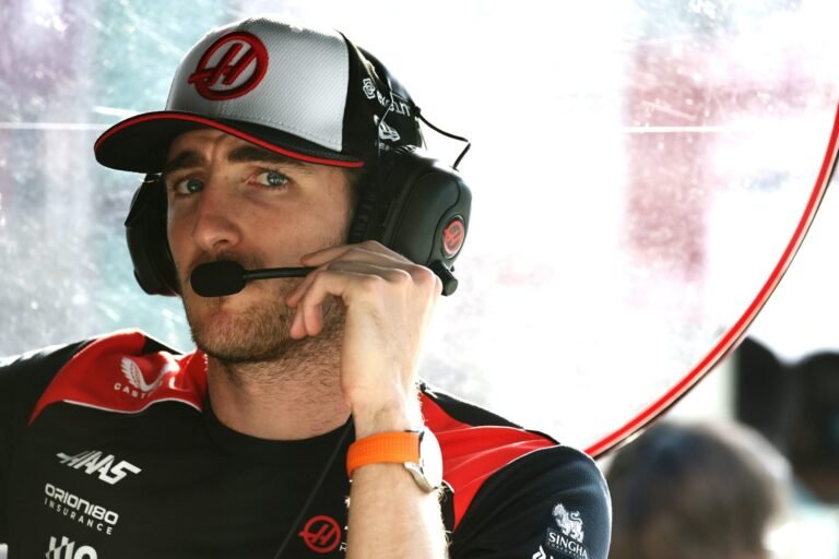 Haas confirma Rafael Camara para 2027 e mantém futuro de Jack Doohan em aberto