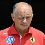 Pressão sobre Vasseur cresce na Ferrari em meio ao jejum de títulos e à distância para a Mercedes
