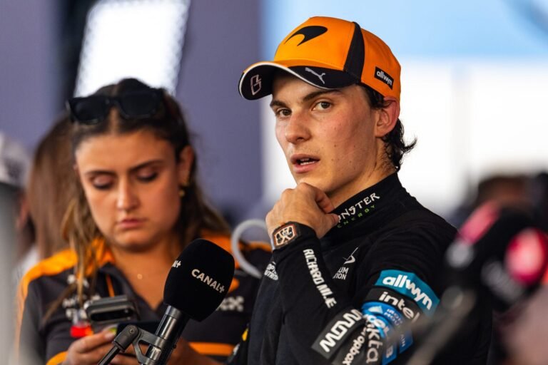 Rádio da McLaren para Piastri no Bahrein reacende debate sobre estratégia da equipe