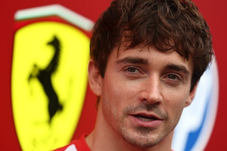 Leclerc aponta desvantagem da Ferrari na classificação e cita limite de uso do motor