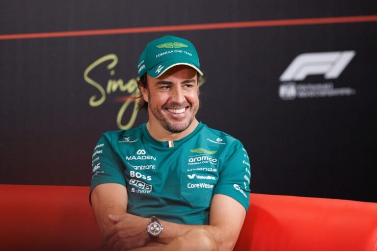 Alonso coloca Aston Martin no top 8 e equipe ganha fôlego em temporada marcada por falhas