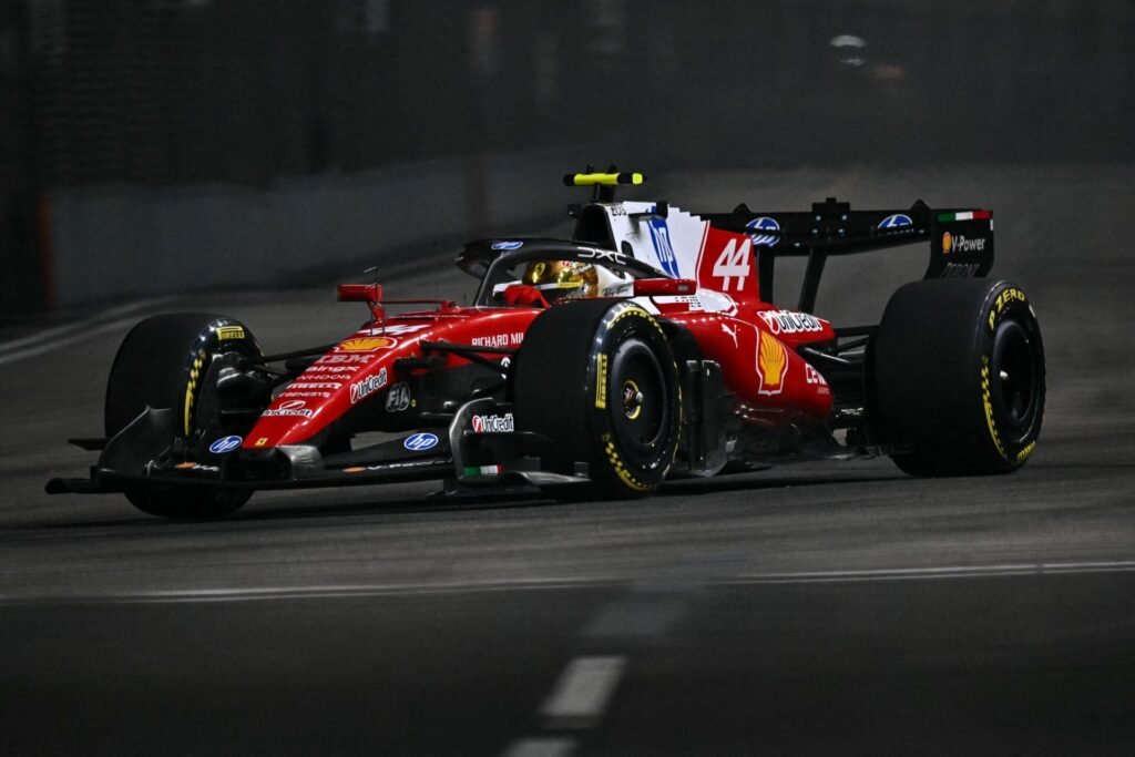 Ferrari trata déficit de potência como problema central após alerta nas retas