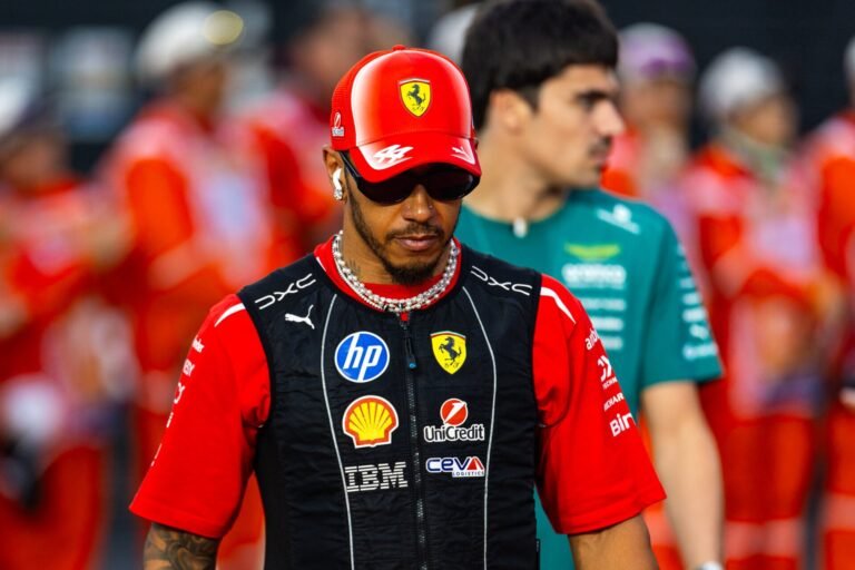 Alesi critica decisão de Hamilton em Singapura e diz que erro na Ferrari era previsível