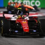 Brundle critica decisão de Hamilton na Ferrari após estratégia frustrada em Singapura