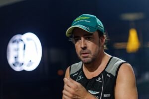 Alonso rebate Honda após chefe de engenharia negar problema no turbo da Aston Martin