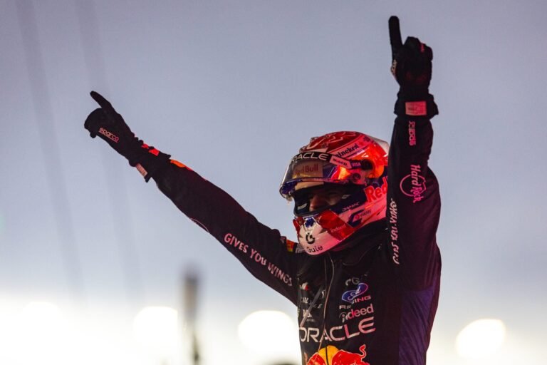 Vitórias de Verstappen em 2026 são tratadas como “sorte” por integrante da Red Bull, diz jornalista