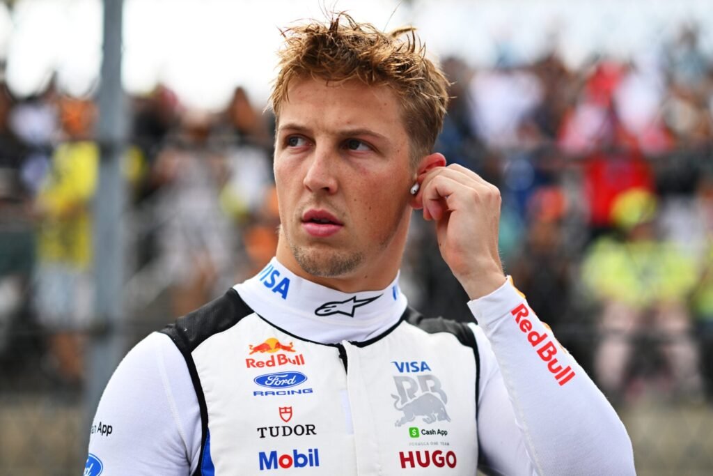 Lawson reage na Racing Bulls, ganha nova chance para 2027 e mantém futuro aberto na F1