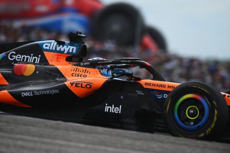 Damon Hill vê silêncio de Piastri na McLaren como melhor caminho em temporada difícil