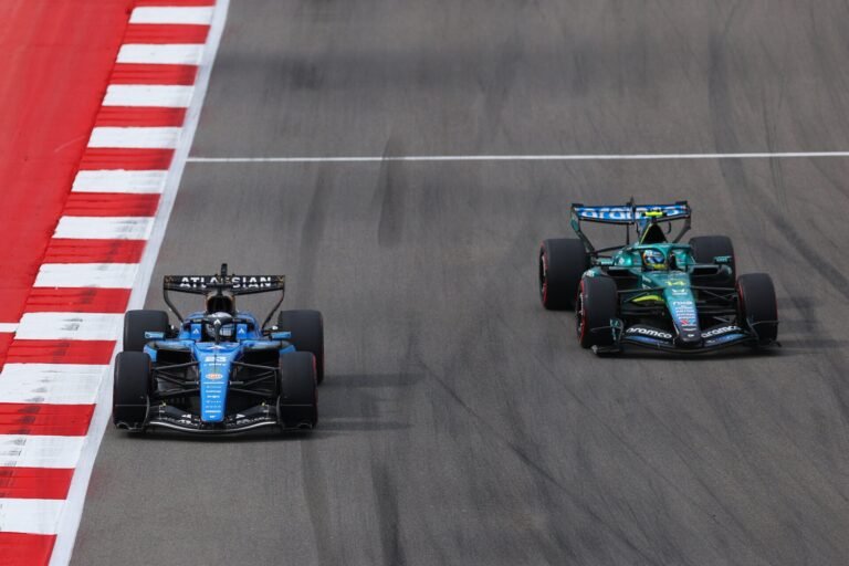 Alonso chama atenção com ultrapassagem, mas Aston Martin termina só em 15º e 16º no GP dos Estados Unidos
