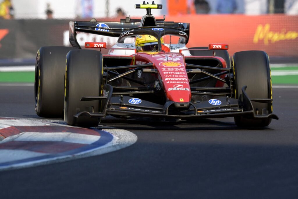 Hamilton diverge de Vasseur após sexta da Ferrari no México e aponta perda nas retas