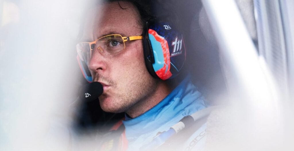 Neuville abandona na Sardenha e embaralha disputa do título no WRC