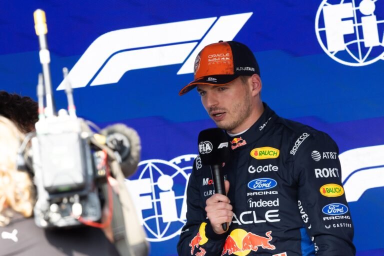 Verstappen e Hadjar rejeitam coletes de refrigeração na F1; Russell quer ampliar uso