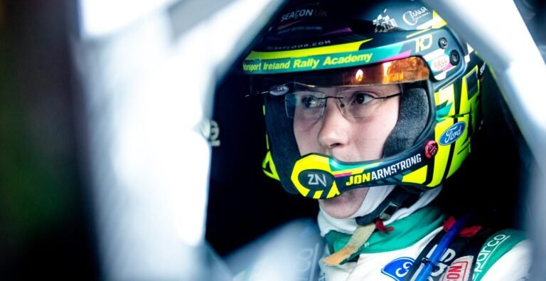 Jon Armstrong quer definir programa no WRC para 2027 antes de escolher novo navegador