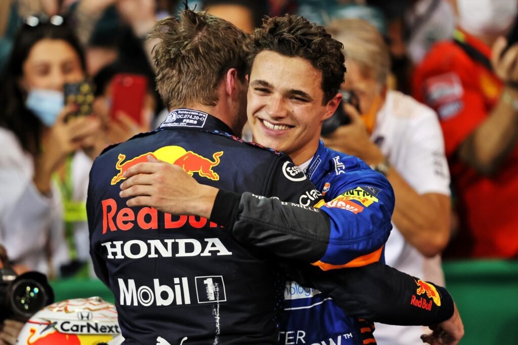 Red Bull e McLaren chegam empatadas na briga pelo terceiro lugar no Mundial de Construtores