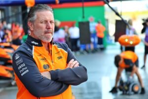Brown aceita discutir mudanças no teto de gastos da F1 após proposta de Vowles