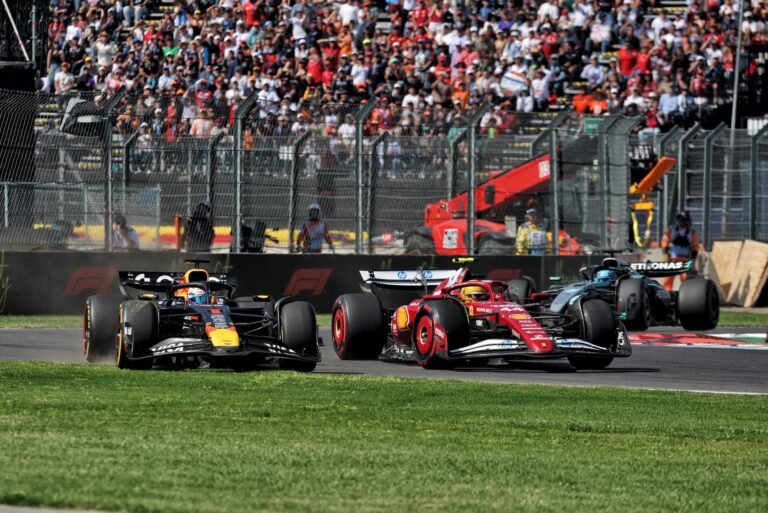 Mercedes e Ferrari chegam ao GP do México com decisões importantes na briga pelos campeonatos