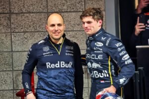 Tom Hart assume a engenharia de corrida de Verstappen em três etapas da F1 2026