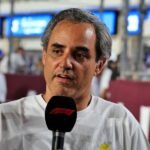 Montoya vê Mercedes “preocupada” após vitória de Verstappen no início de 2026