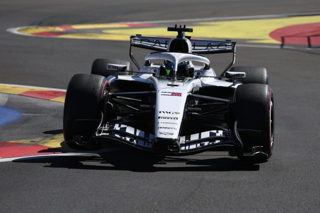 Cadillac libera Perez de evento com fãs no GP do México por problema de saúde