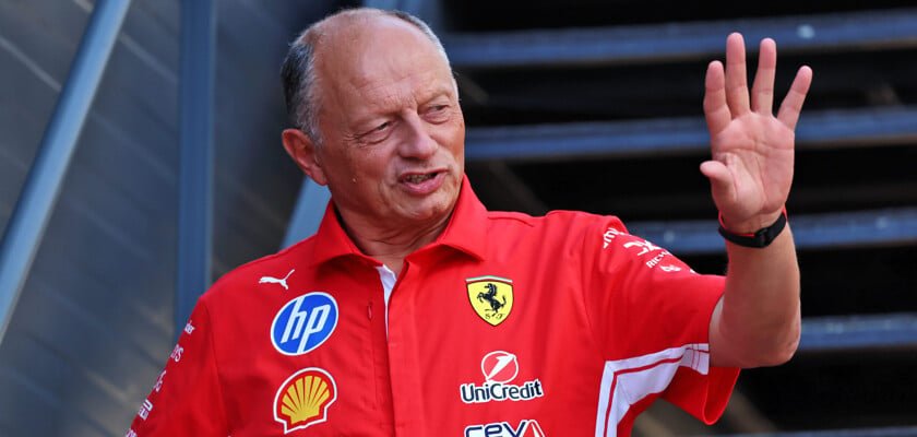 Villeneuve aponta apoio de Hamilton e Leclerc como trunfo de Vasseur na Ferrari