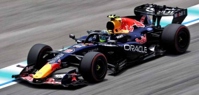 Red Bull investiga perda de rendimento de Hadjar após Safety Car no GP do Bahrein