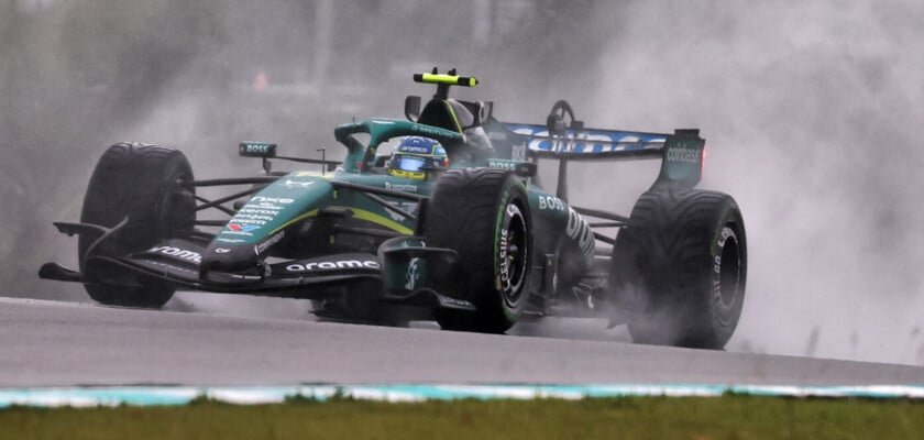 Piastri elogia Alonso após melhor resultado do espanhol em 2026 no GP do Bahrein