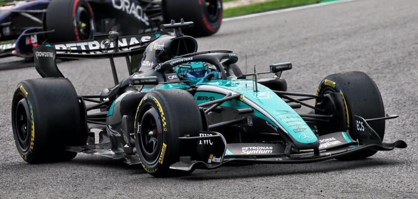 Russell vai largar do fim do grid em Singapura após troca de motor na Mercedes