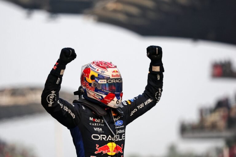 Marko diz que evolução da Red Bull recolocou Verstappen na disputa pelo vice em 2026