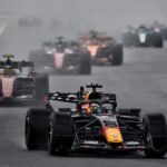 Brundle aponta desgaste operacional na F1 após sequência de falhas técnicas