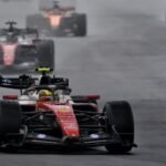 Ferrari lidera ritmo de corrida em Singapura, e uma parada vira cenário mais forte