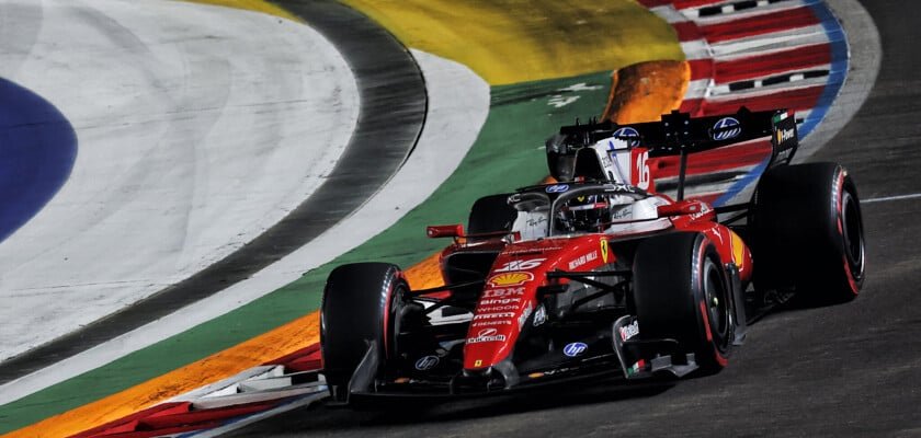 Leclerc admite erro na gestão da bateria e diz que poderia ter pressionado Verstappen em Singapura